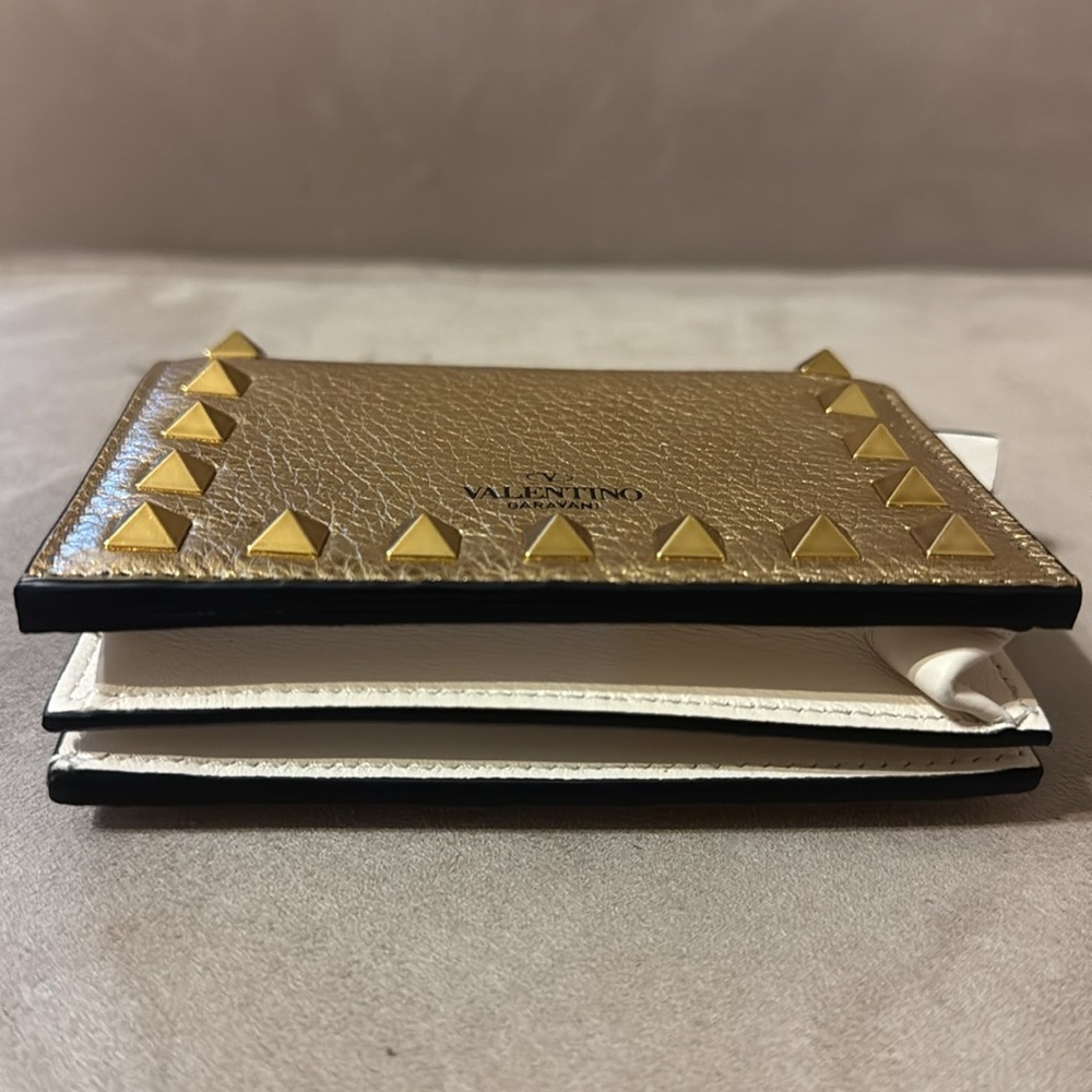 NWT Valentino gold metallic Rockstud Grainy Calfskin flap French wallet - Picture 5 of 11